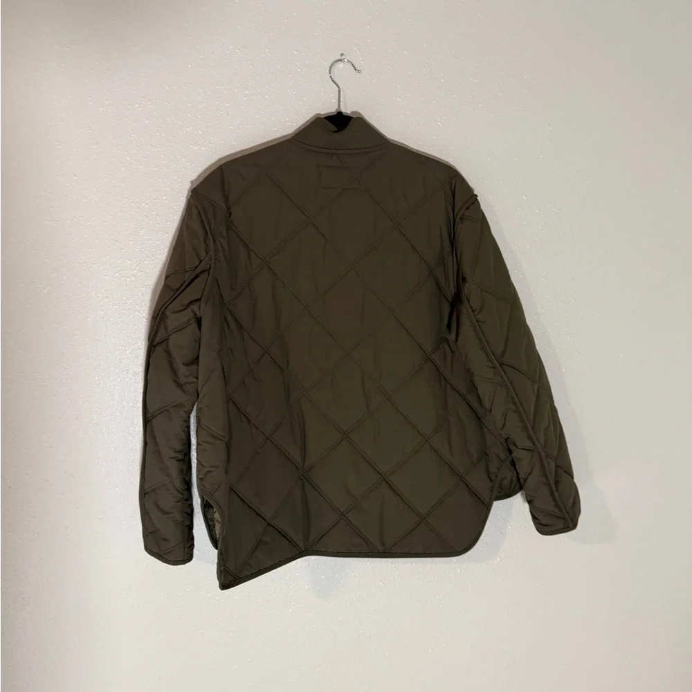 Women’s boxy cropped Quilted Jacket - Olive Green - Picture 3 of 6
